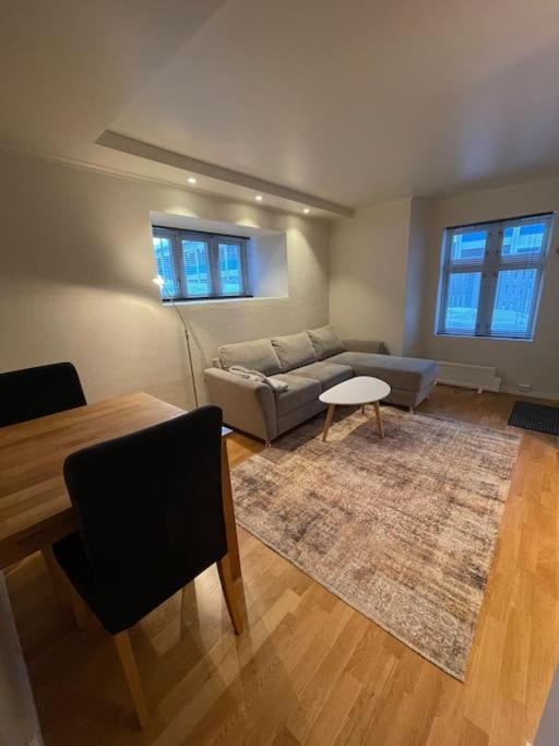 Revtind - Modern Apartment With Free Parking Narvik Buitenkant foto